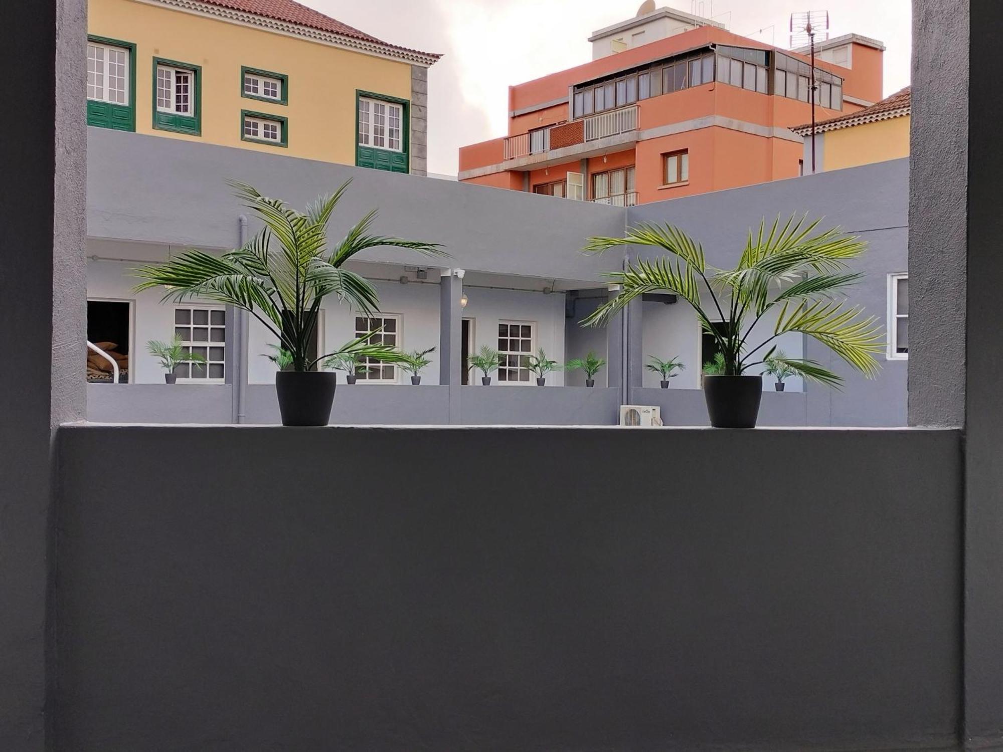 Room27- City Center La Laguna  Exteriör bild
