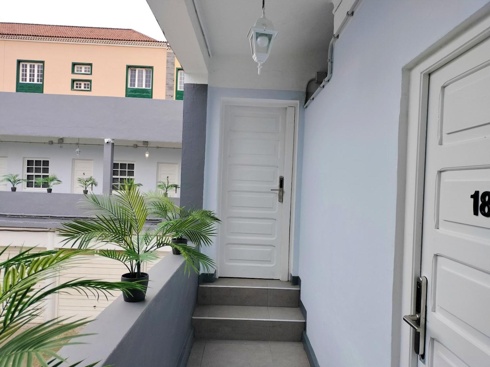 Room27- City Center La Laguna  Exteriör bild